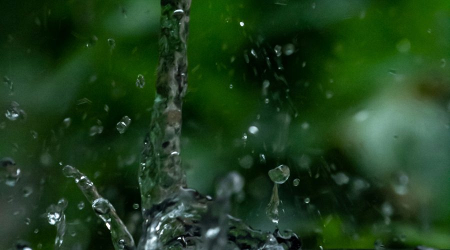 Évacuation des eaux pluviales : faites appel à un professionnel de la gestion des fluides !