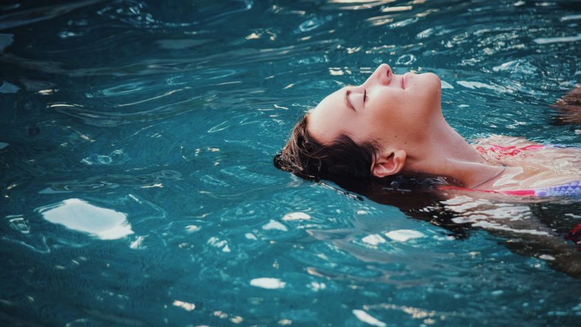 Pourquoi choisir une piscine hors-sol pour son jardin ?